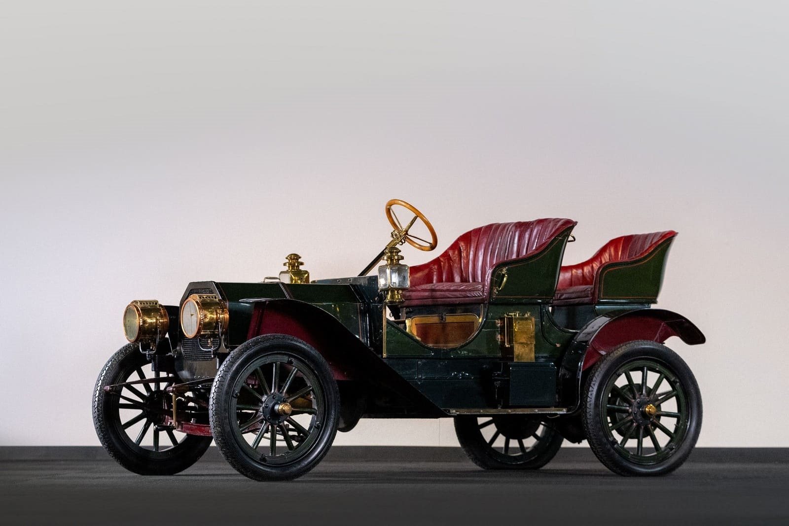 1910 - INTERNATIONAL MODEL F RUNABOUT, foto 1