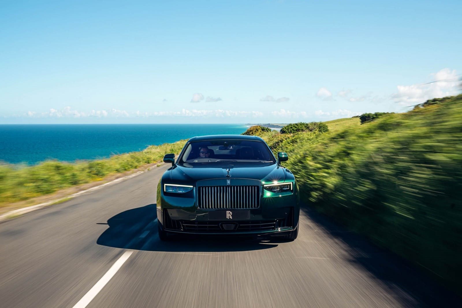 ROLLS-ROYCE BLACK BADGE GHOST TOURIST TROPHY, foto 4