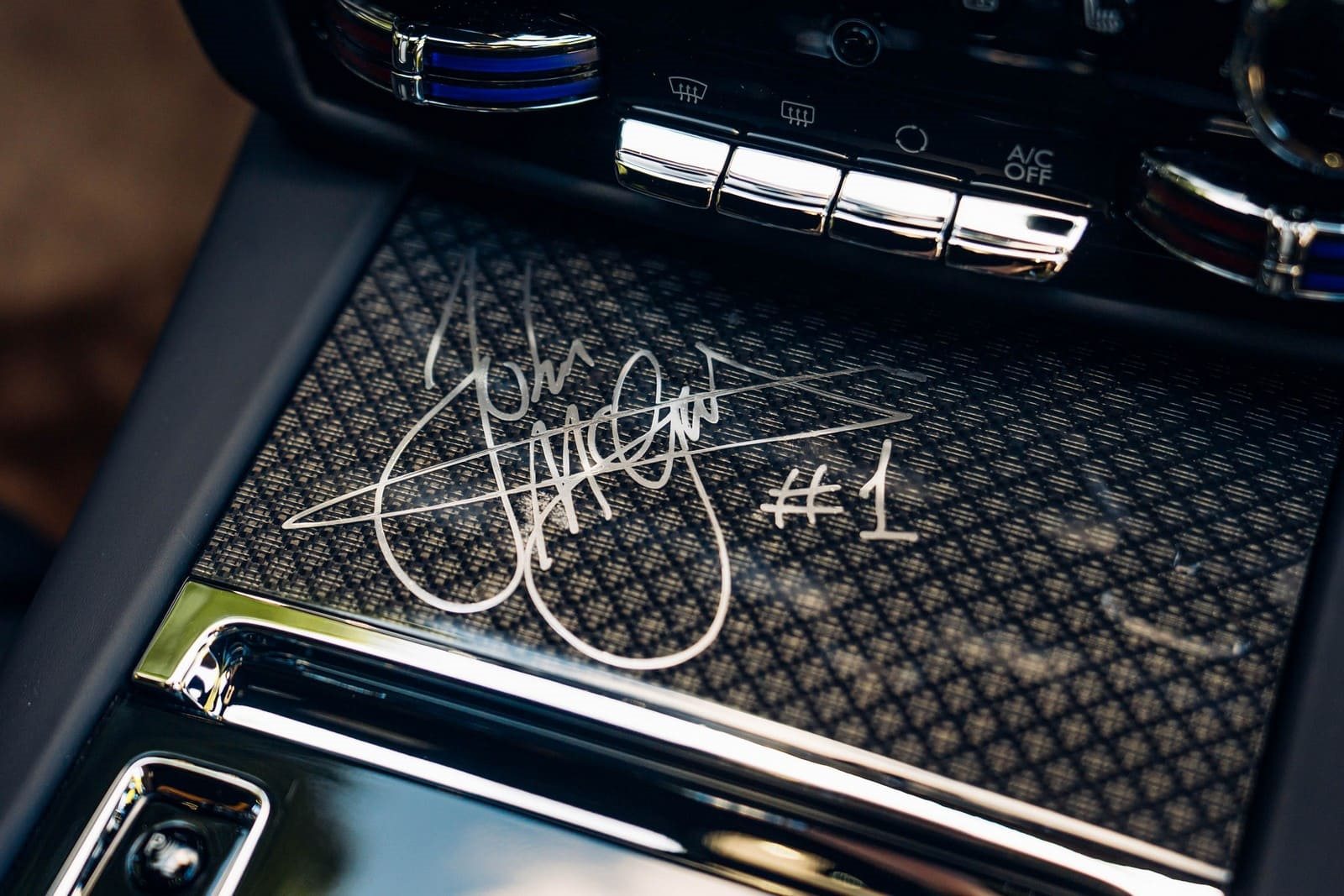 ROLLS-ROYCE BLACK BADGE GHOST TOURIST TROPHY, foto 12