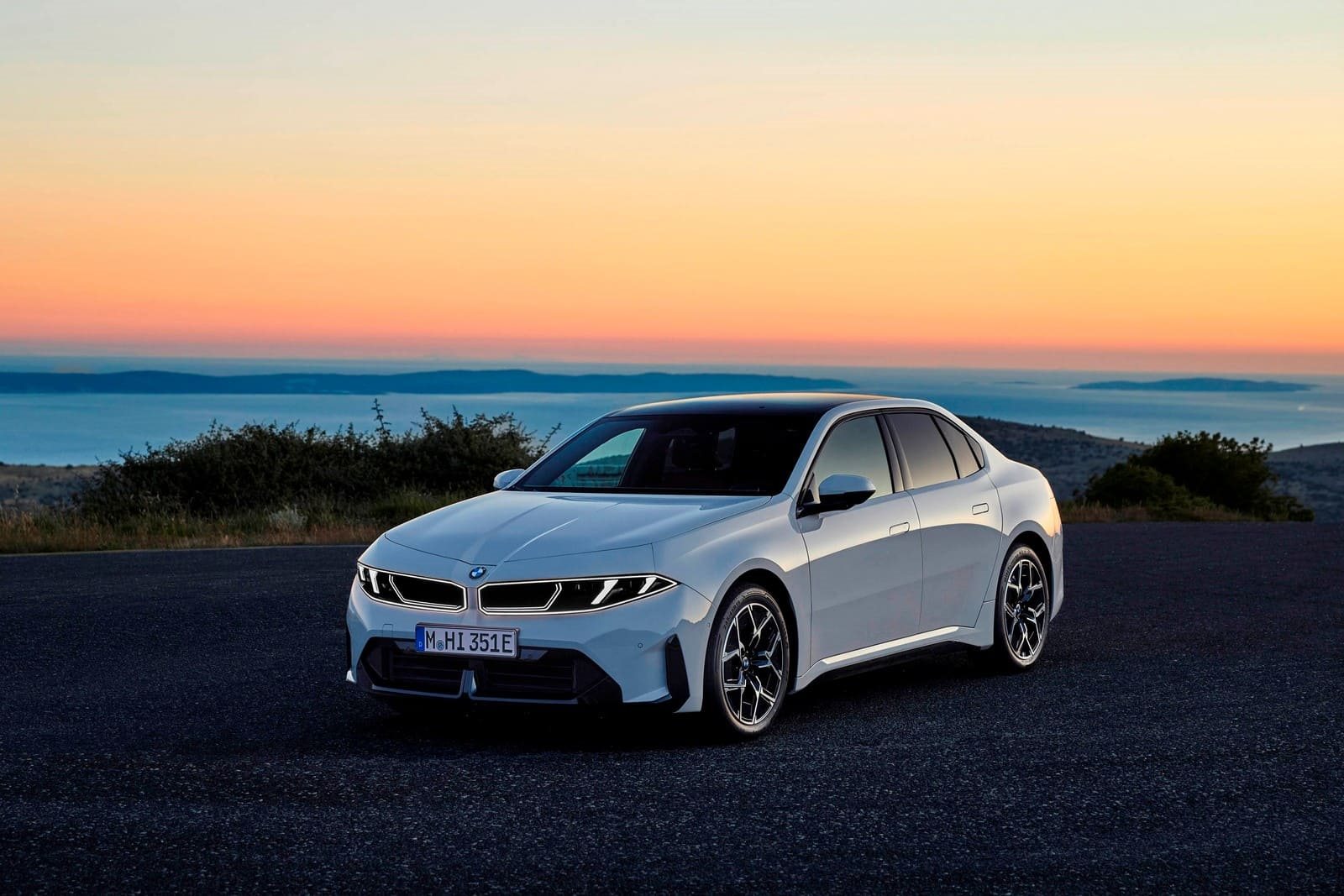 2027 - BMW i3 50 xDRIVE ALPINE WHITE, foto 4