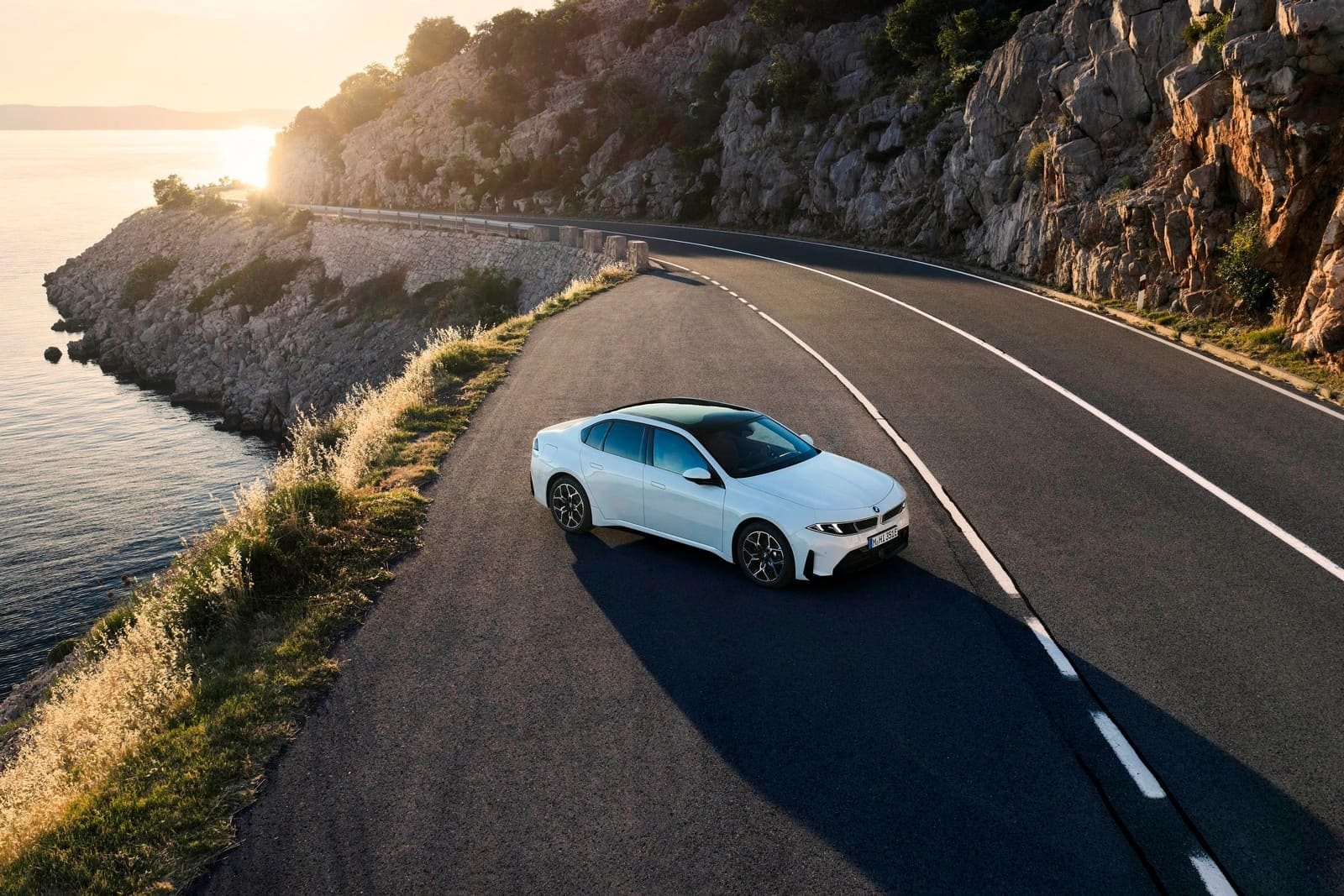 2027 - BMW i3 50 xDRIVE ALPINE WHITE, foto 15