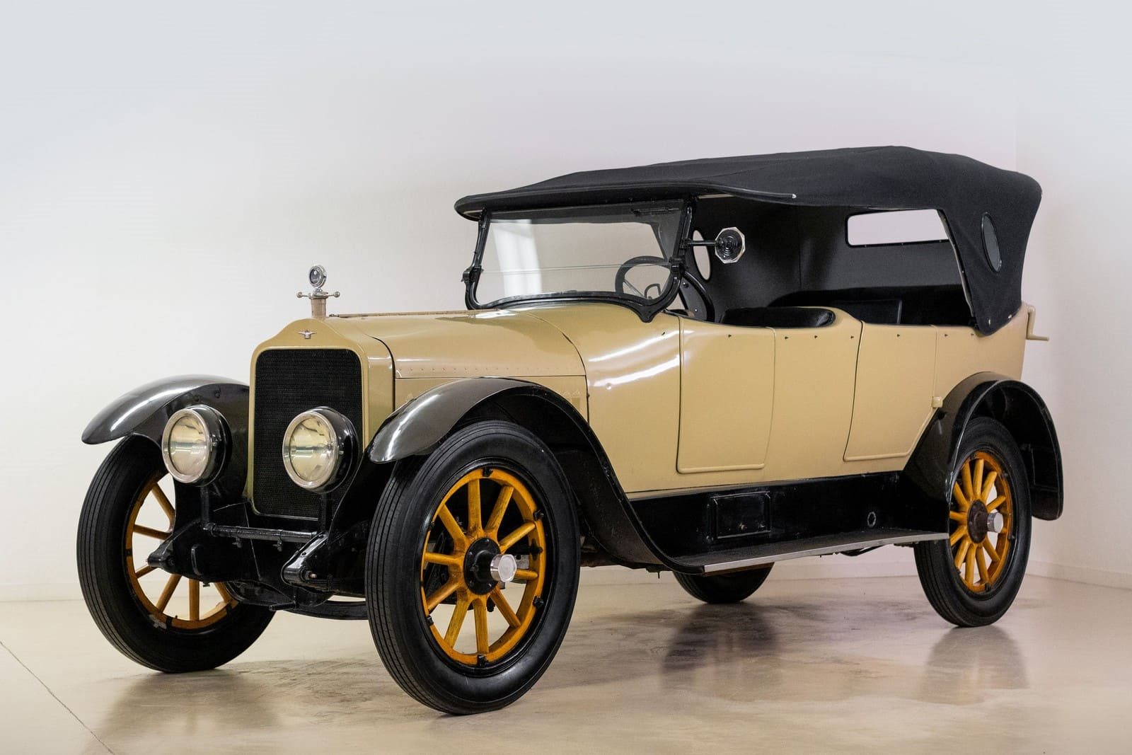 1916 - WHITE MODEL 45 G.E.D. RUBAY TOURING, foto 1