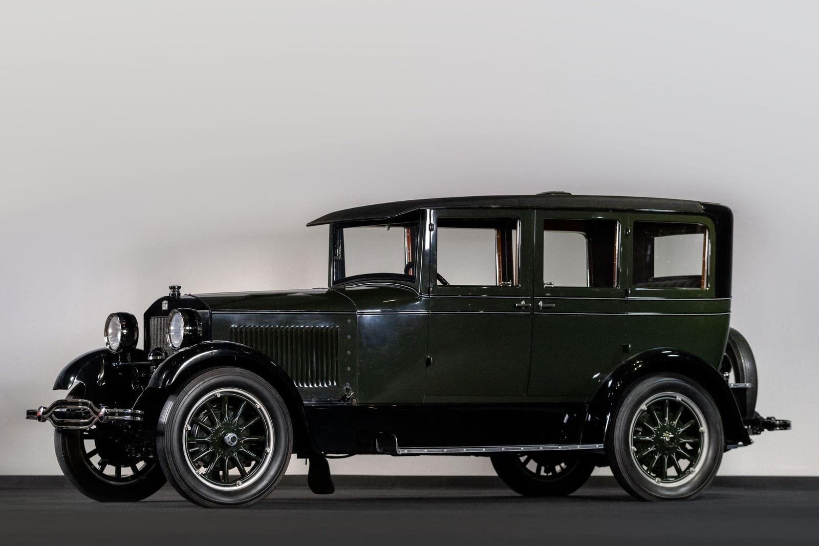 STANLEY MODEL 262 BABCOCK 5-PASSENGER SEDAN, foto 1
