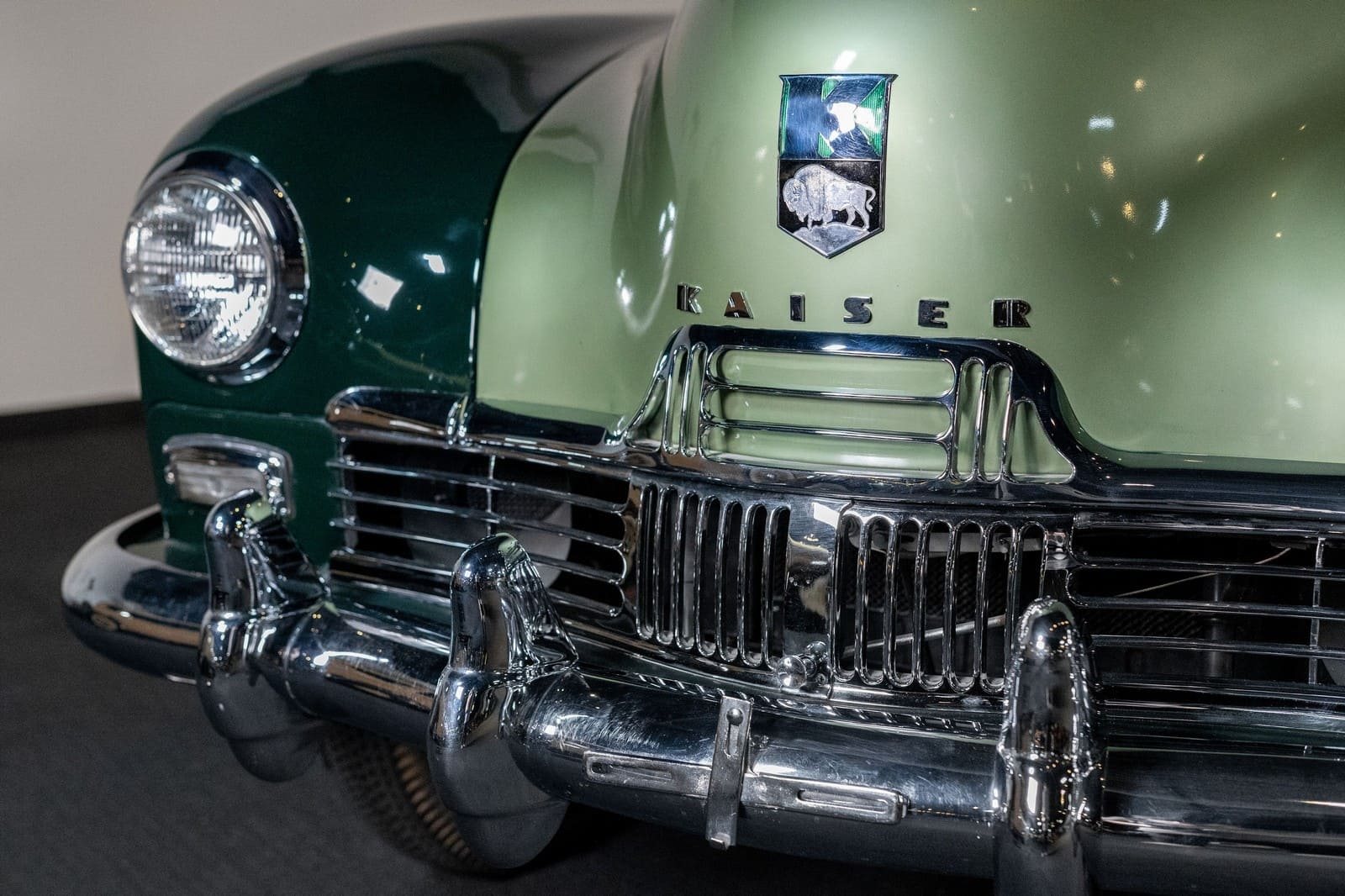 KAISER K-100 2-DOOR DARRIN SEDAN ‘PINCONNING SPECIAL’, foto 4