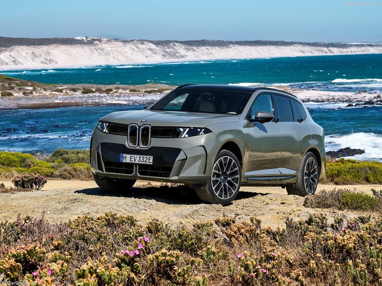 2027 - BMW iX5, foto 3