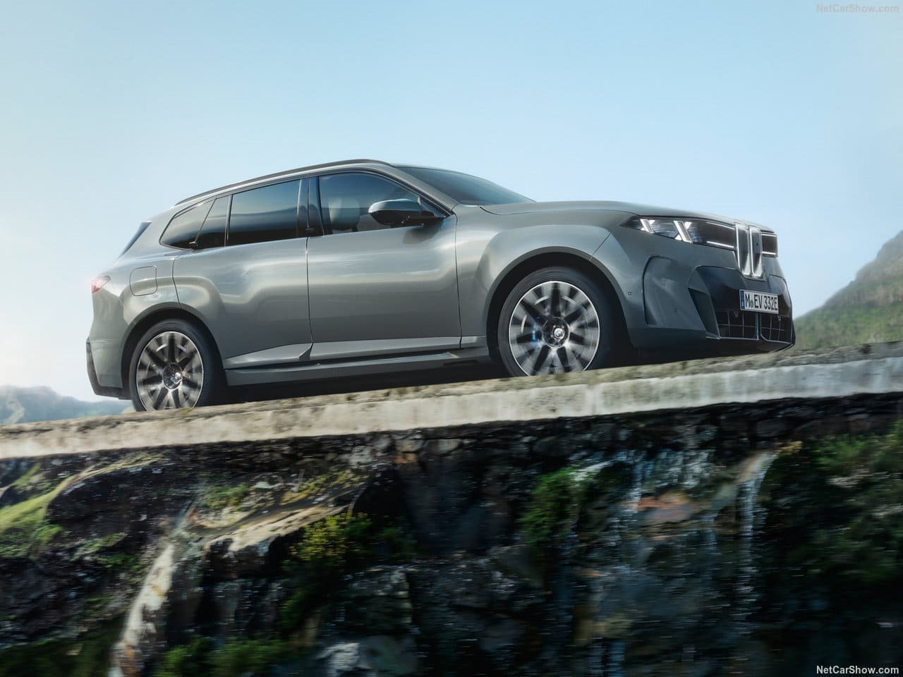 2027 - BMW iX5, foto 15