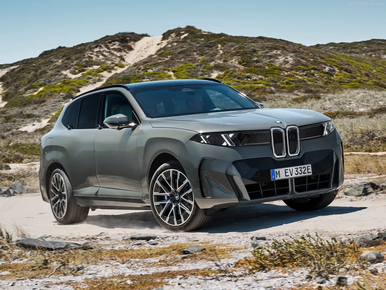 2027 - BMW iX5, foto 16