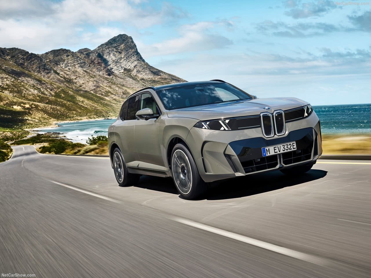 2027 - BMW iX5, foto 23