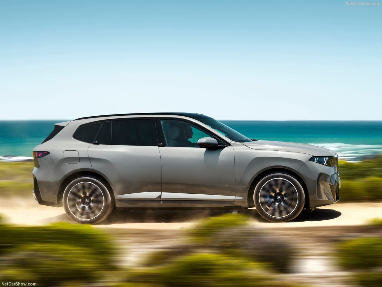 2027 - BMW iX5, foto 38