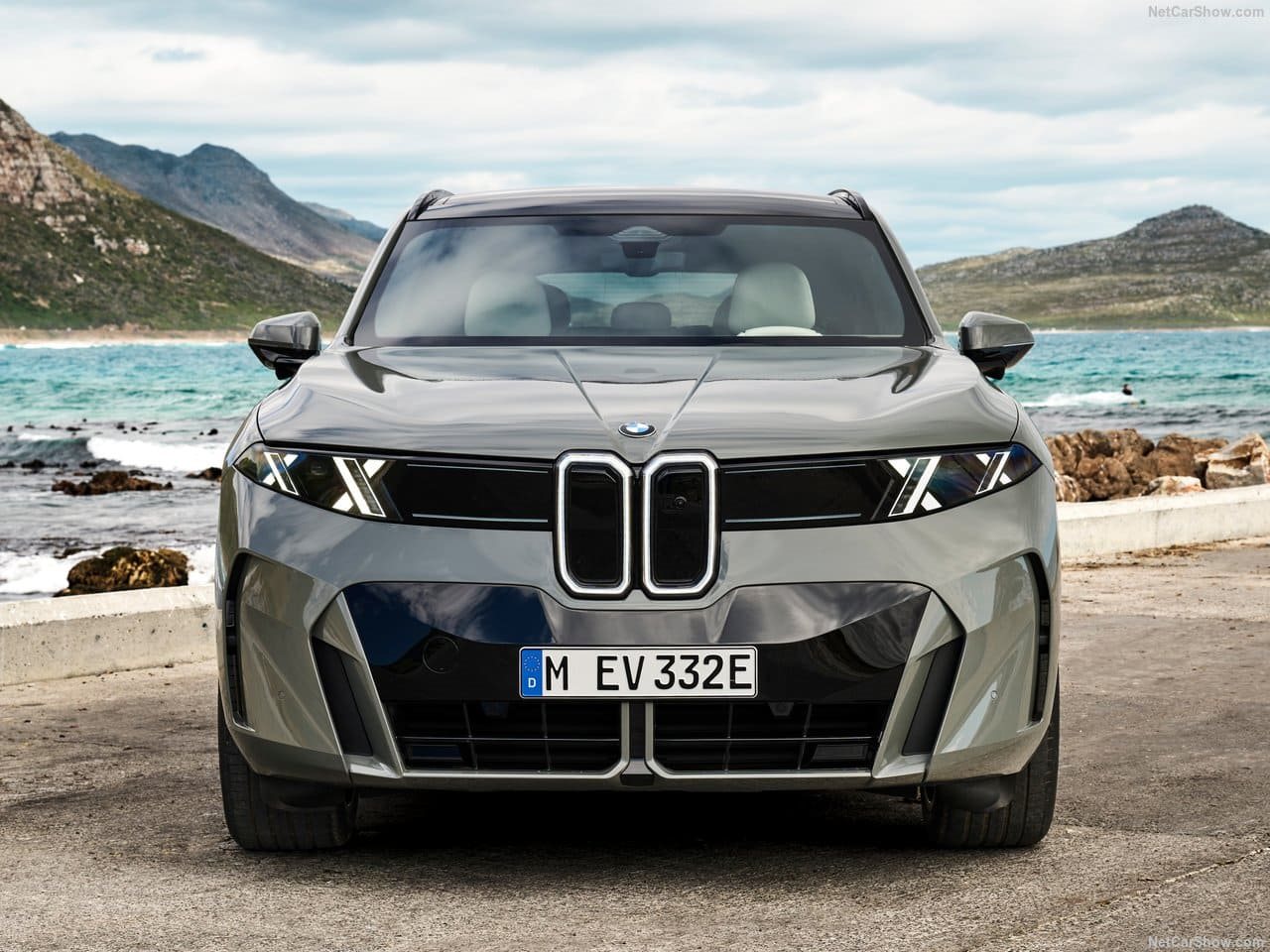 2027 - BMW iX5, foto 51