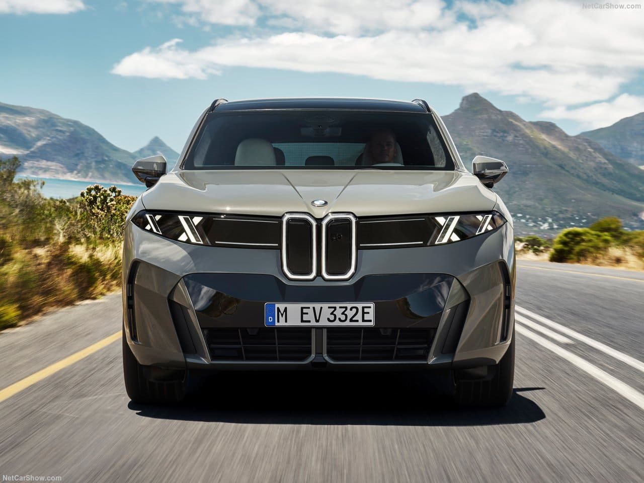 2027 - BMW iX5, foto 56