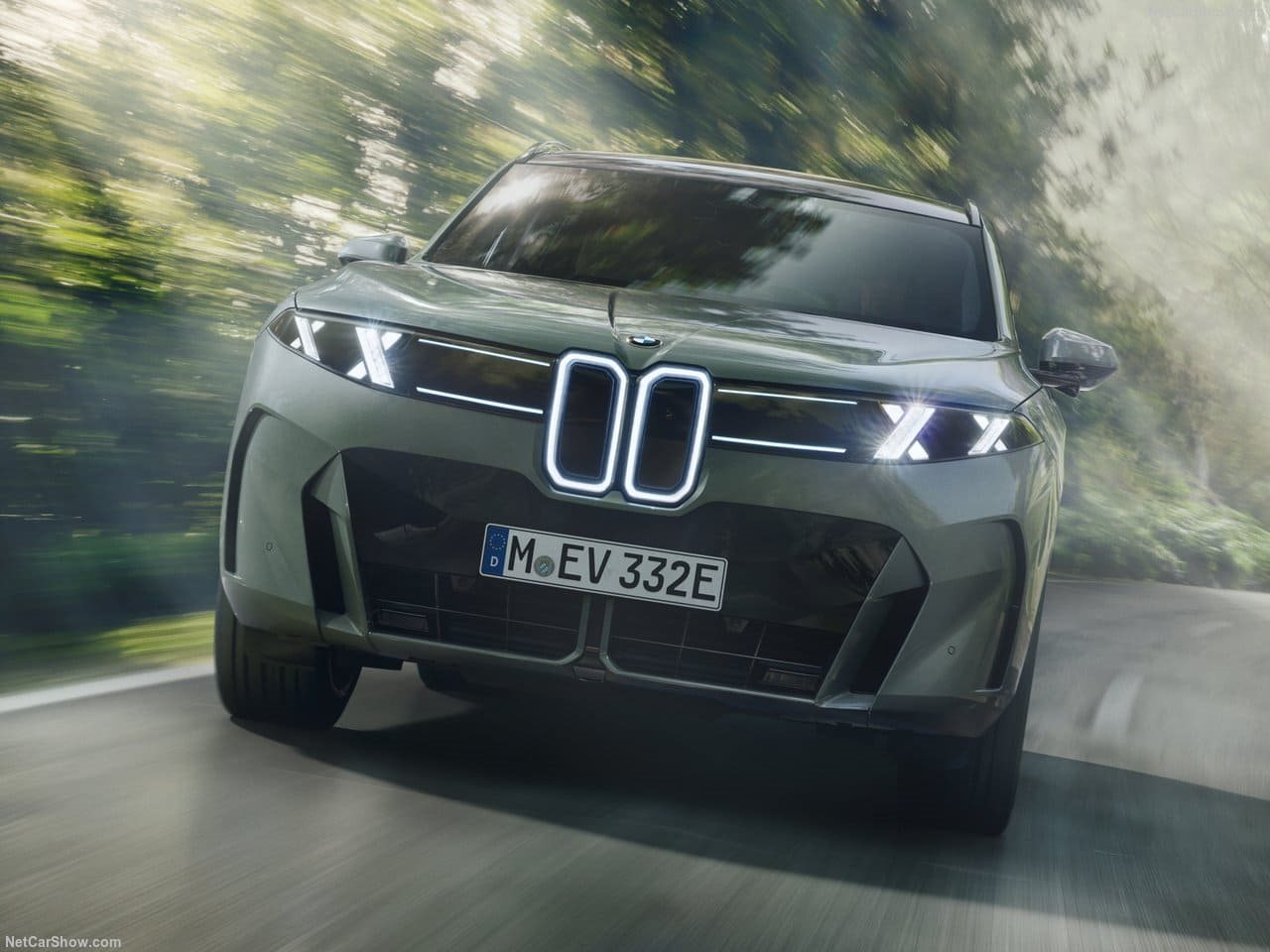 2027 - BMW iX5, foto 59
