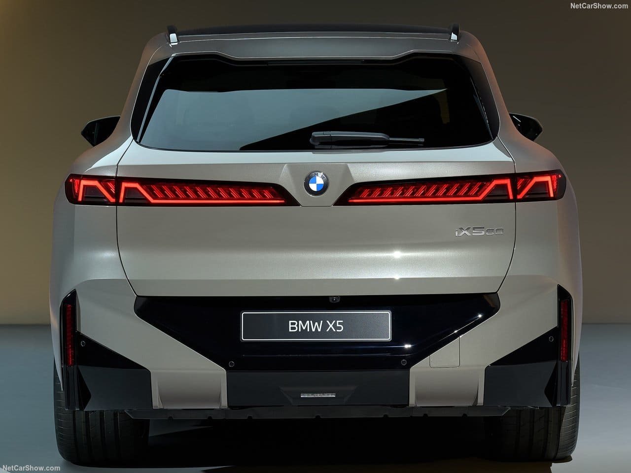 2027 - BMW iX5, foto 74