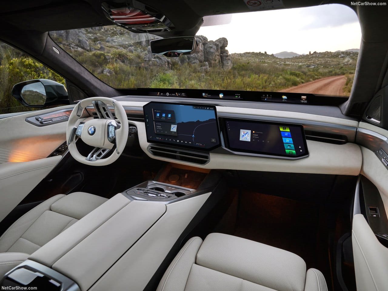2027 - BMW iX5, foto 77