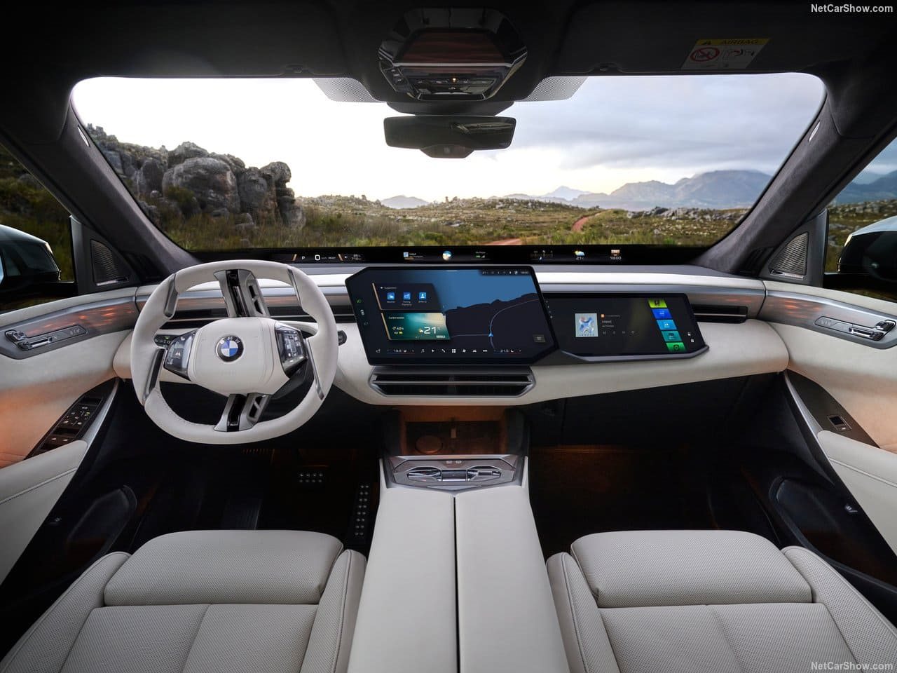 2027 - BMW iX5, foto 78