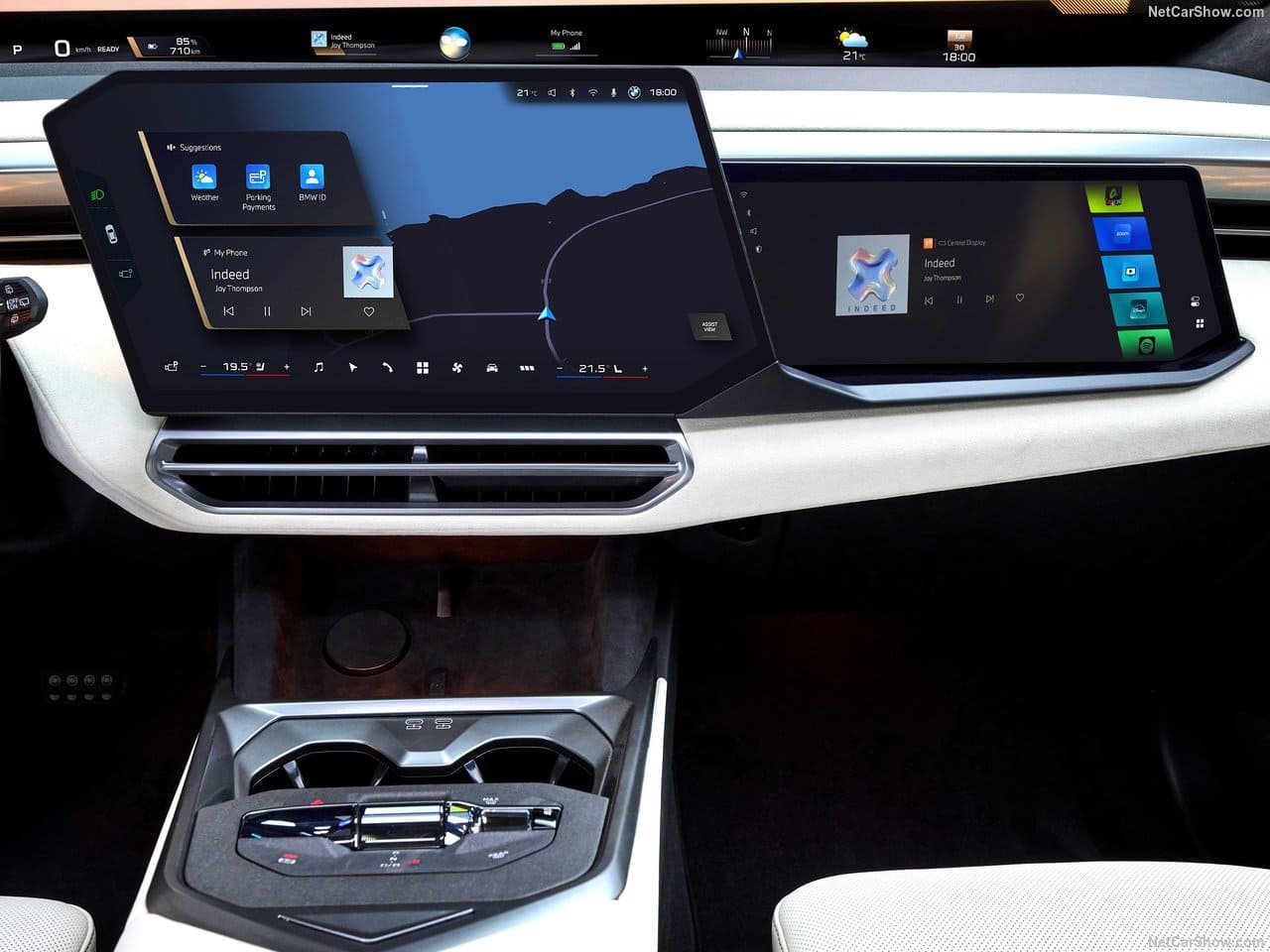 2027 - BMW iX5, foto 89
