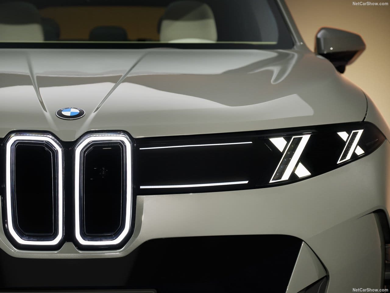 2027 - BMW iX5, foto 111