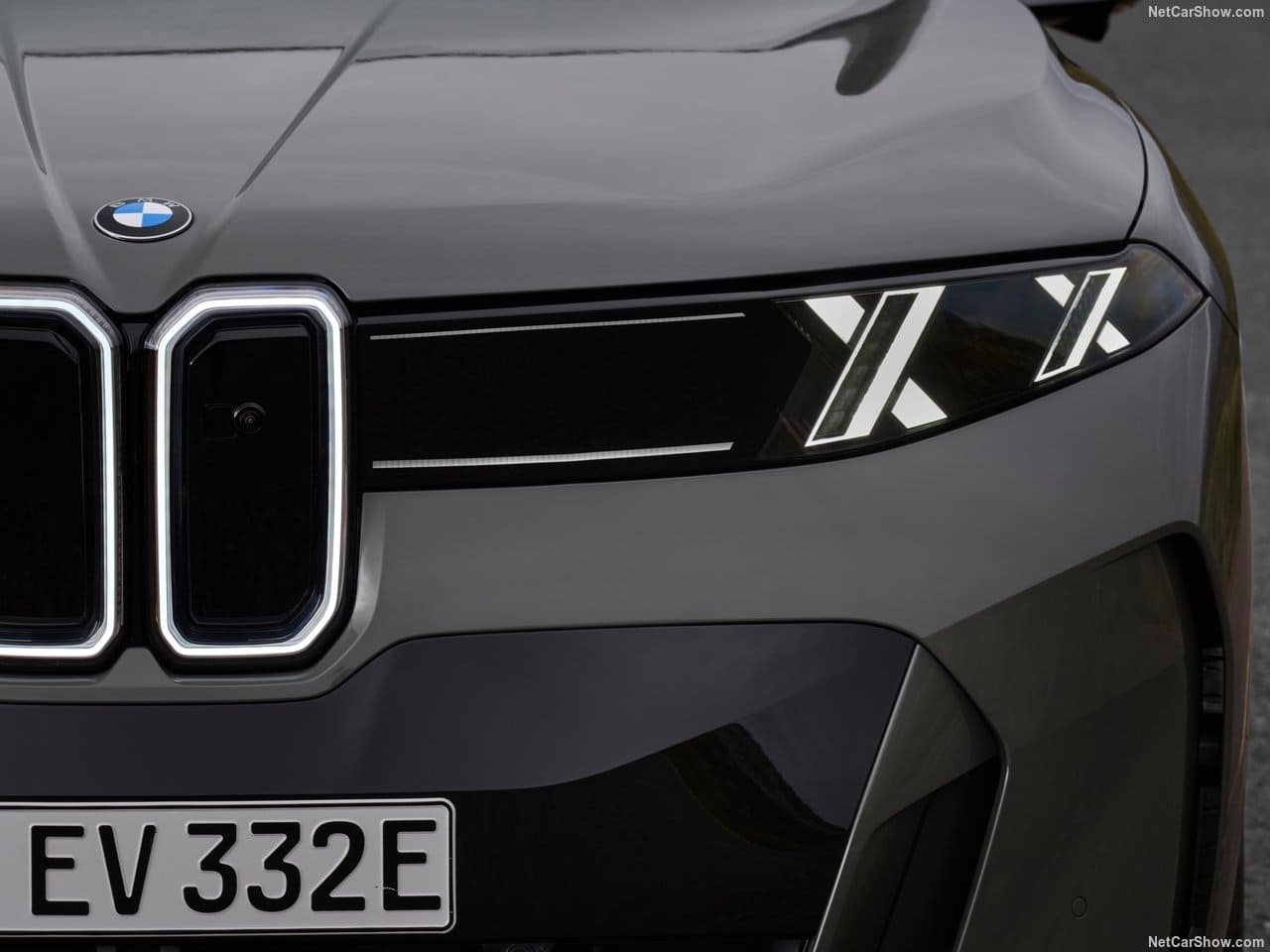 2027 - BMW iX5, foto 113
