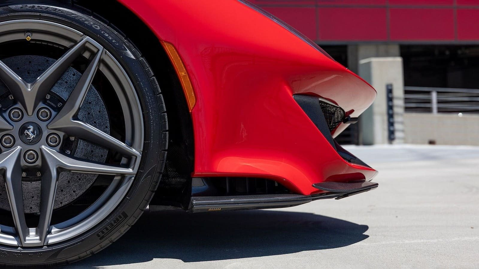 FERRARI F488 PISTA SPIDER, foto 47