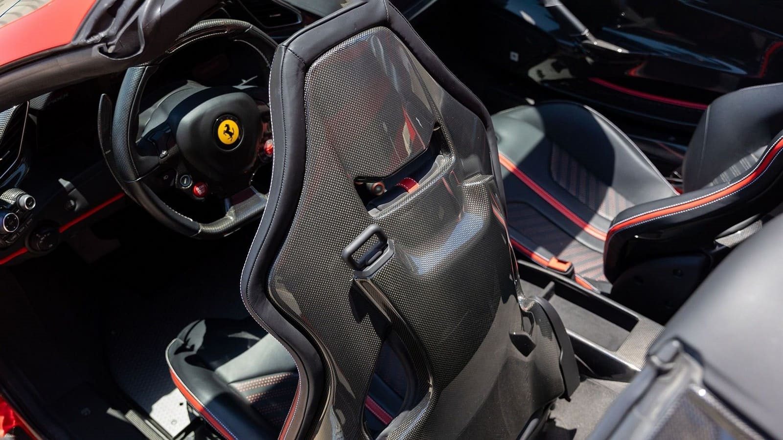 FERRARI F488 PISTA SPIDER, foto 93
