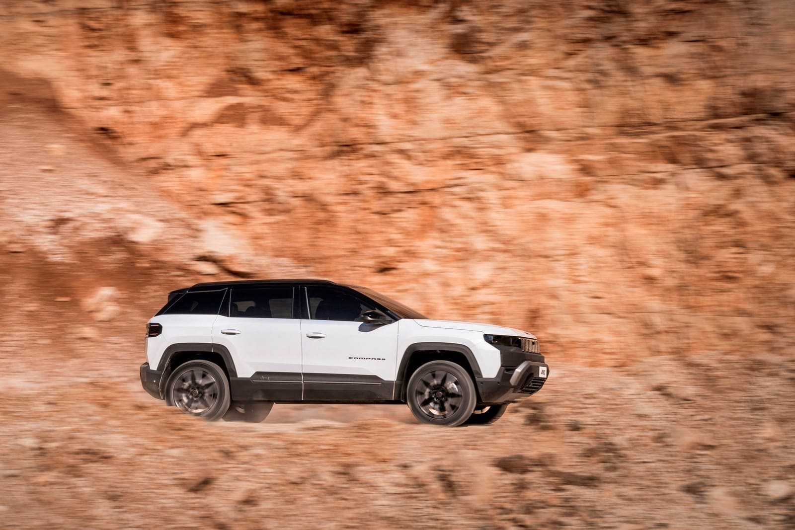 2026 - JEEP COMPASS EV 4xe, foto 32
