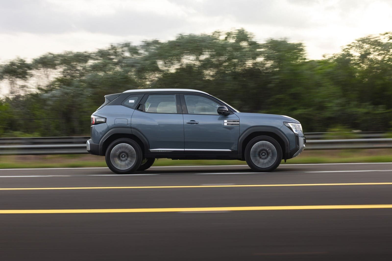 2027 - NISSAN TEKTON, foto 23