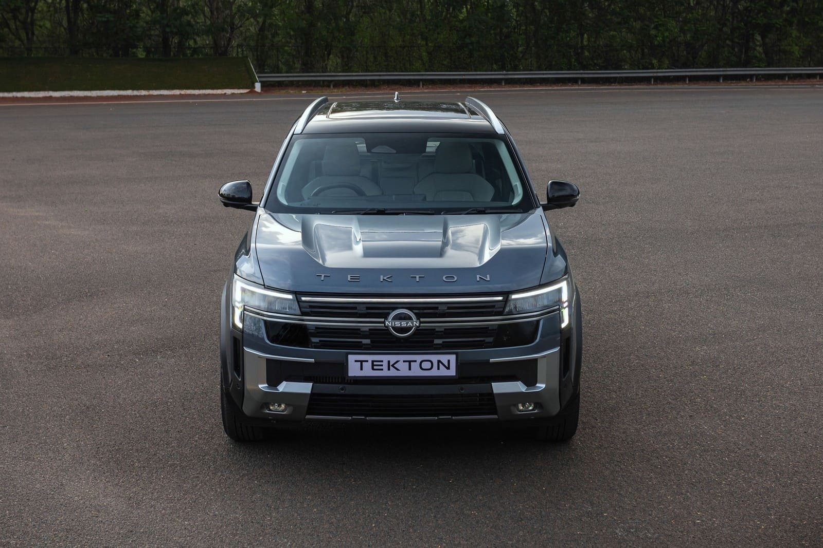 2027 - NISSAN TEKTON, foto 25