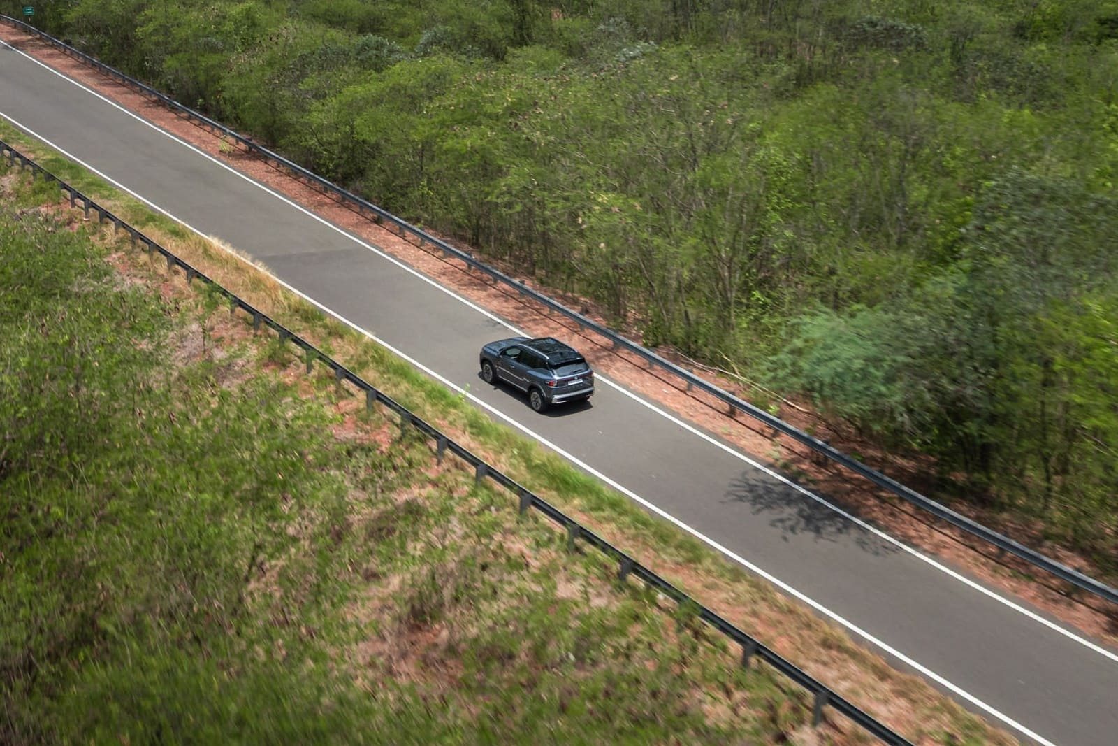 2027 - NISSAN TEKTON, foto 26