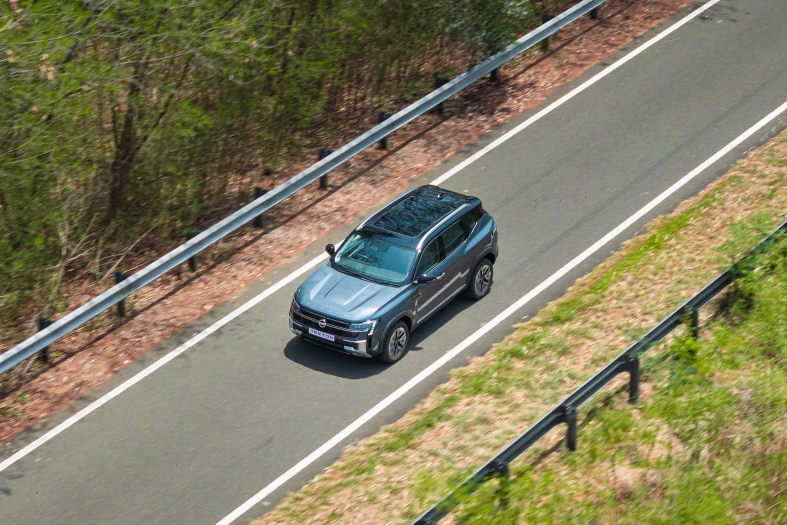 2027 - NISSAN TEKTON, foto 27