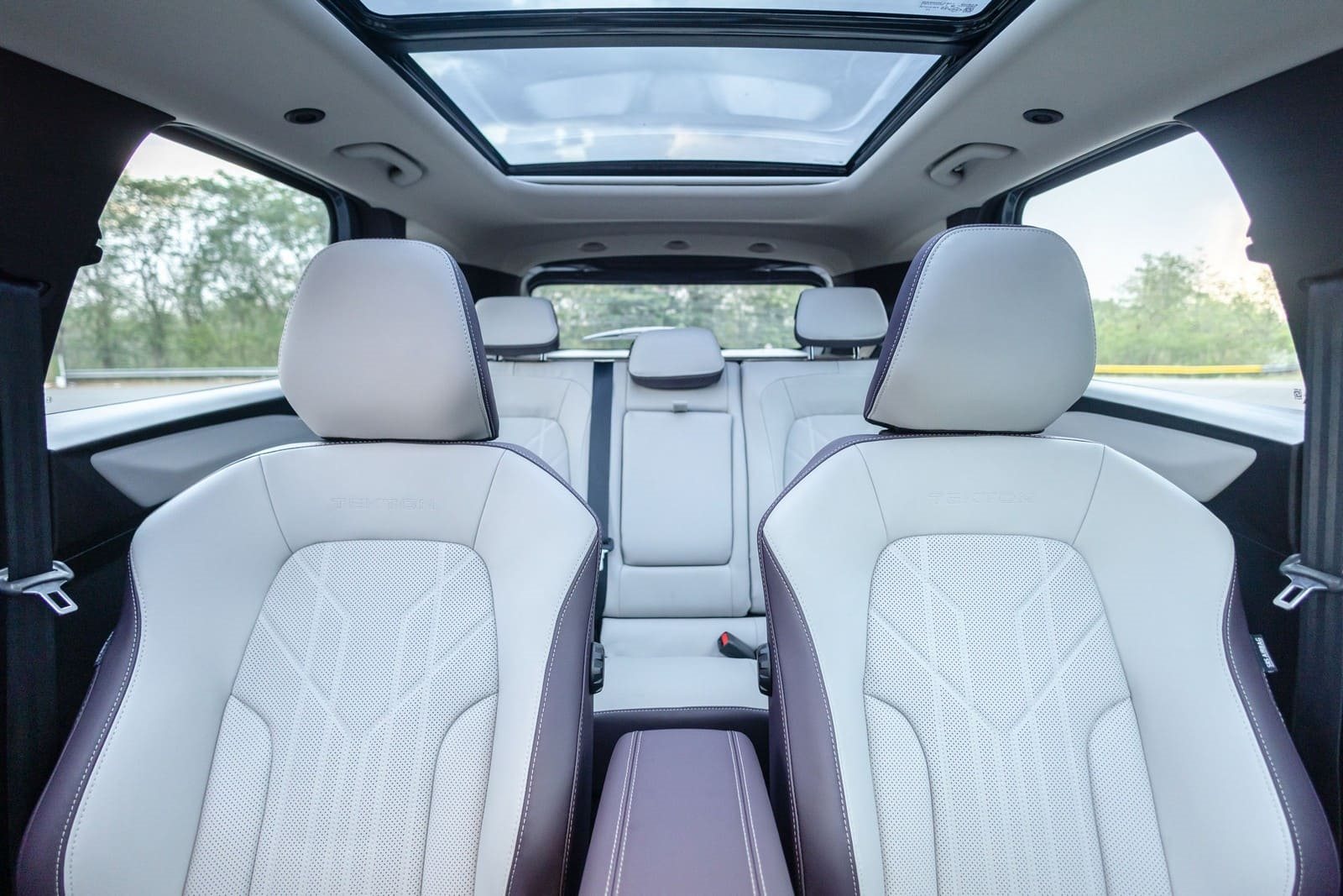 2027 - NISSAN TEKTON, foto 43