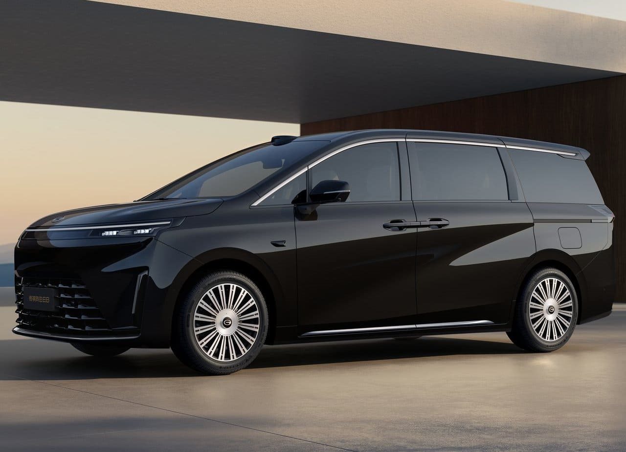 2026 - GAC E8 PHEV, foto 4