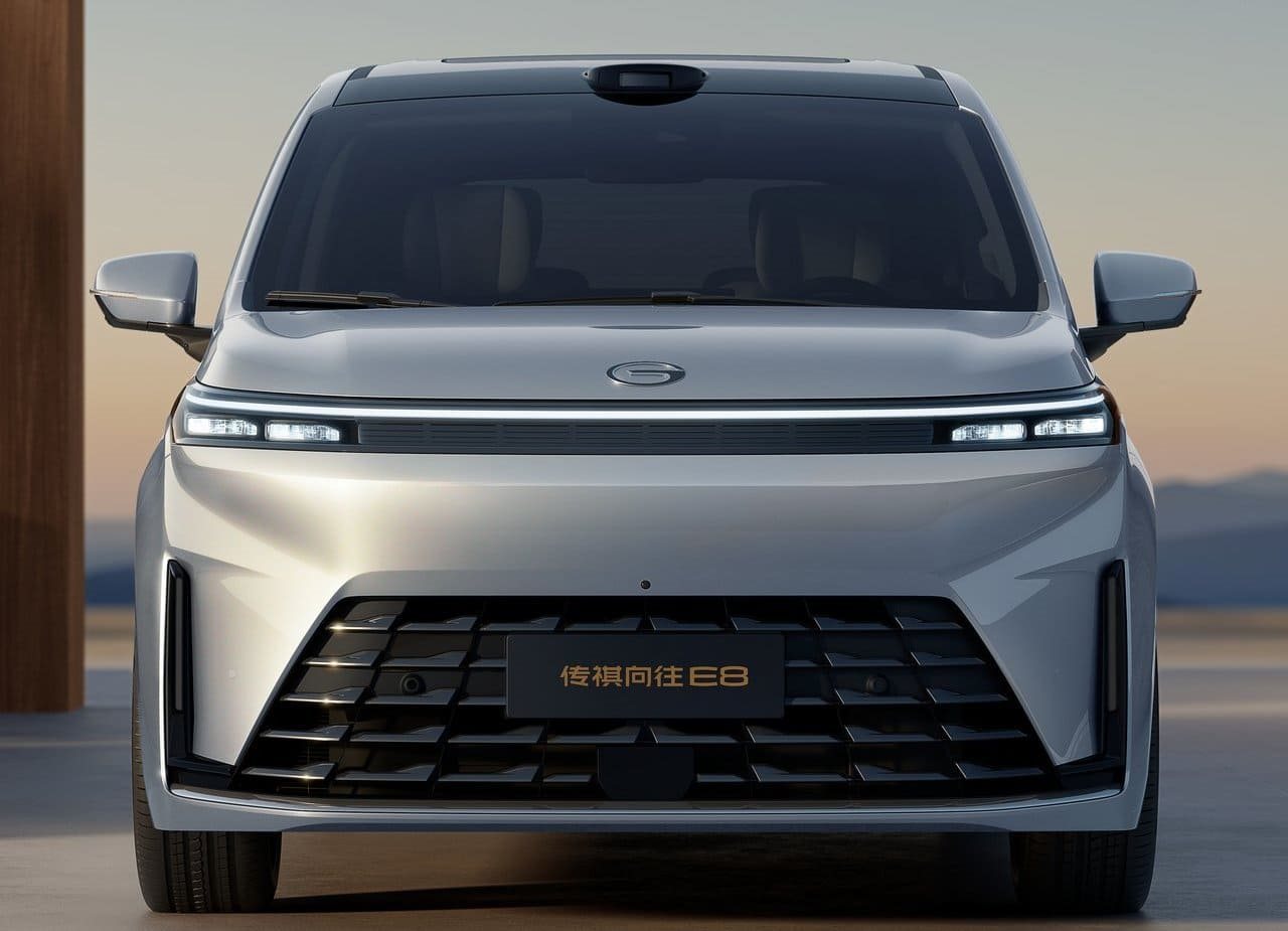 2026 - GAC E8 PHEV, foto 8