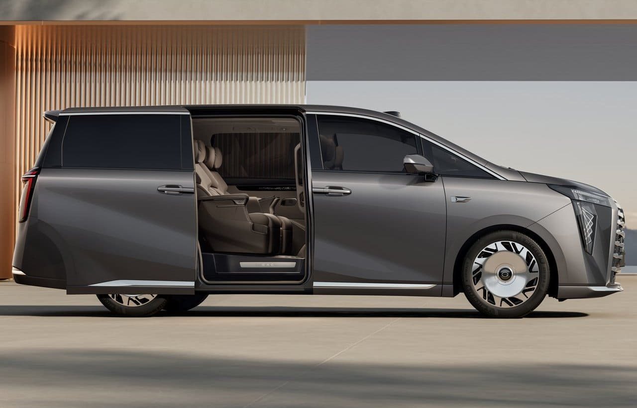 GAC M8 PHEV L, foto 33