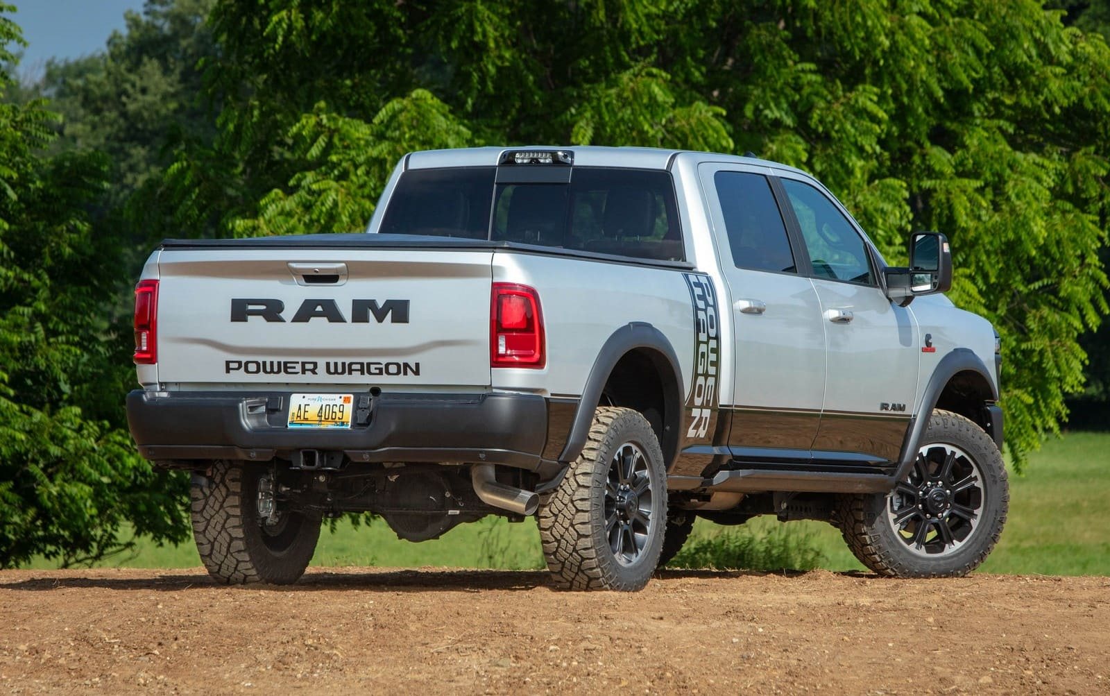 2027 - RAM POWER WAGON CUMMINS TURBO DIESEL SILVER ZYNITH, foto 2