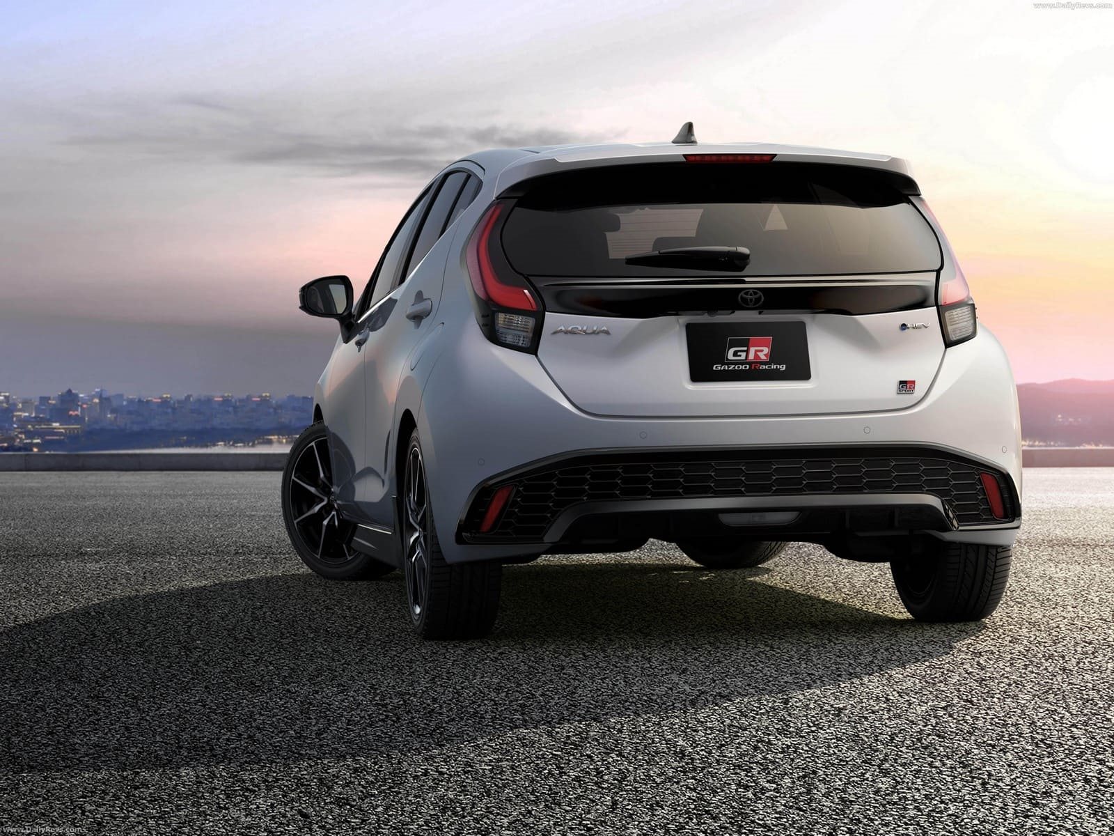 2026 - TOYOTA AQUA GR SPORT, foto 2