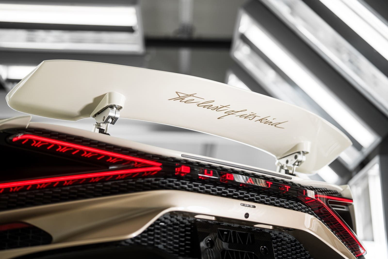 2026 - BUGATTI W16 MISTRAL ‘THE LAST OF ITS KIND’, foto 6