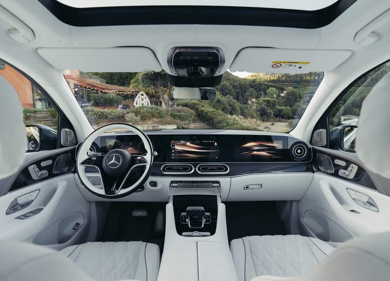 2027 - MERCEDES-MAYBACH GLS 680, foto 15
