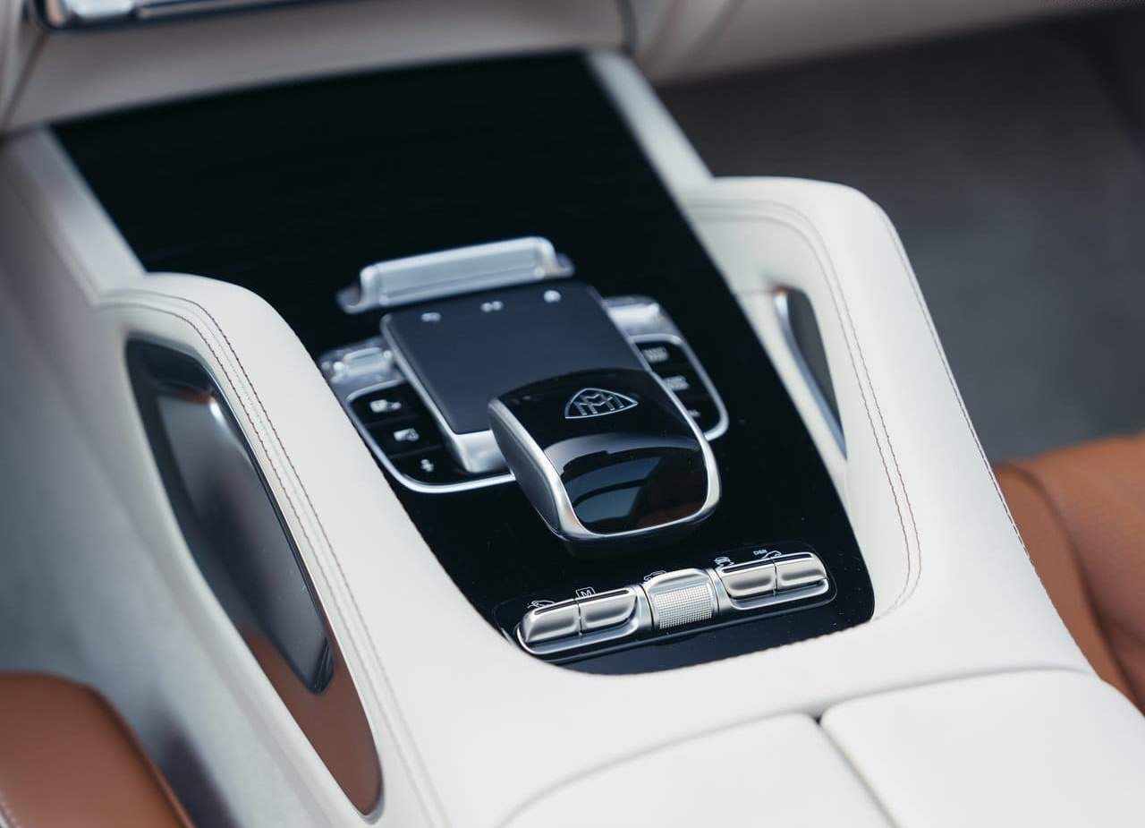 2027 - MERCEDES-MAYBACH GLS 680, foto 29