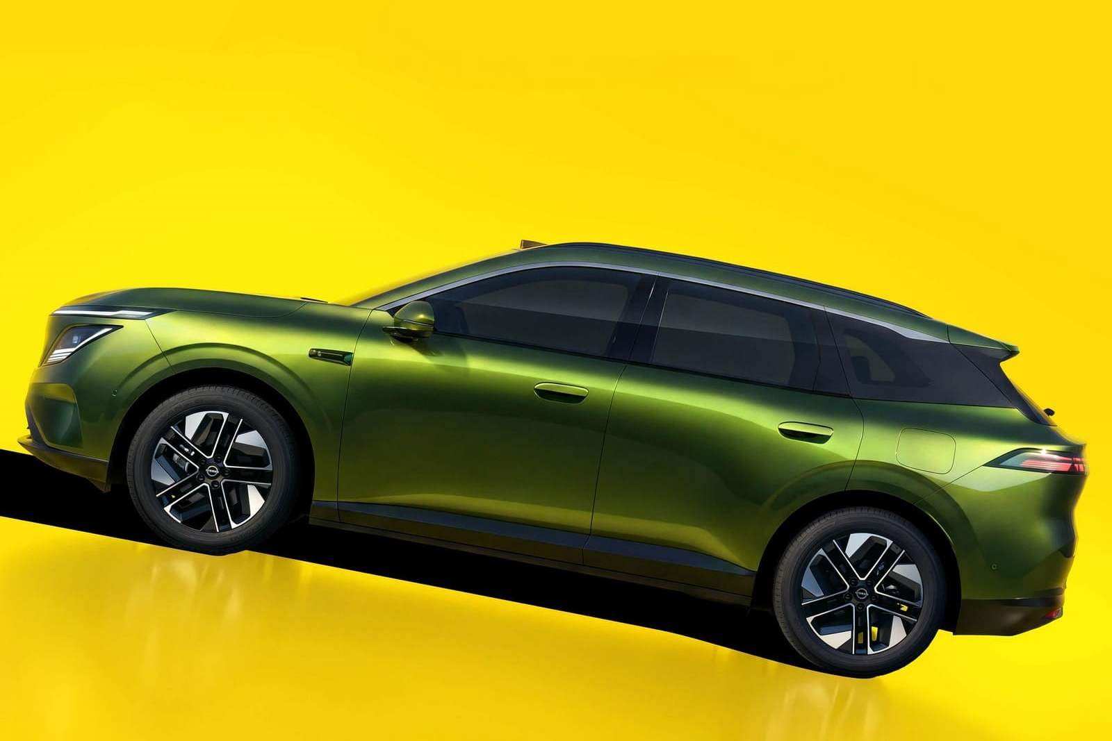 2027 - NISSAN NX7, foto 3