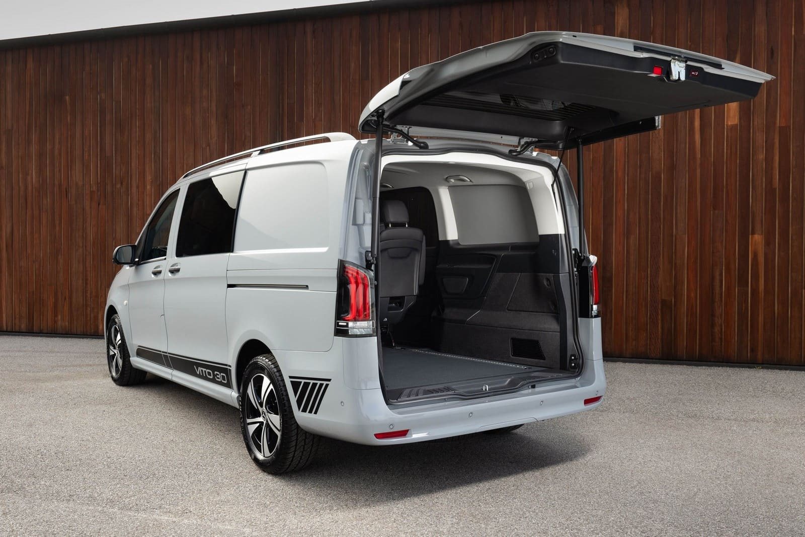 2026 - MERCEDES-BENZ VITO CREW CAB 30TH ANNIVERSARY EDITION, foto 5