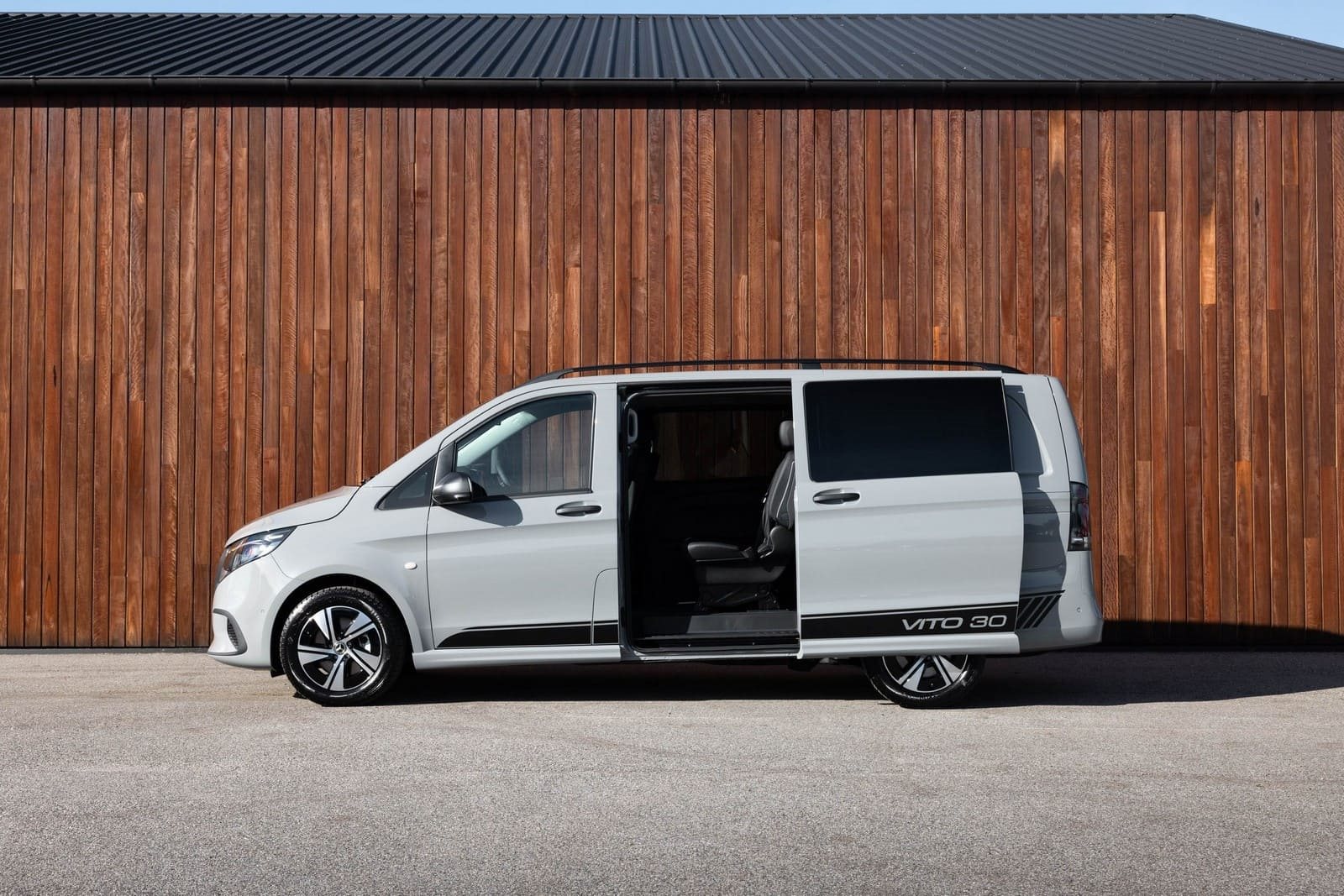 2026 - MERCEDES-BENZ VITO CREW CAB 30TH ANNIVERSARY EDITION, foto 6