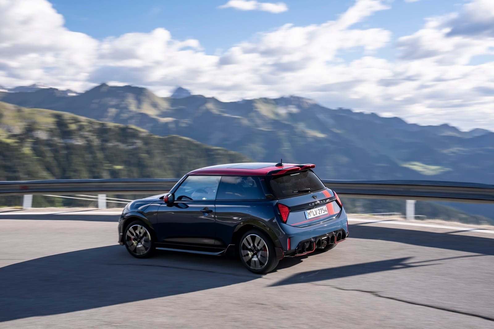 2026 - MINI JOHN COOPER WORKS WITH GENUINE ACCESSORIES, foto 27