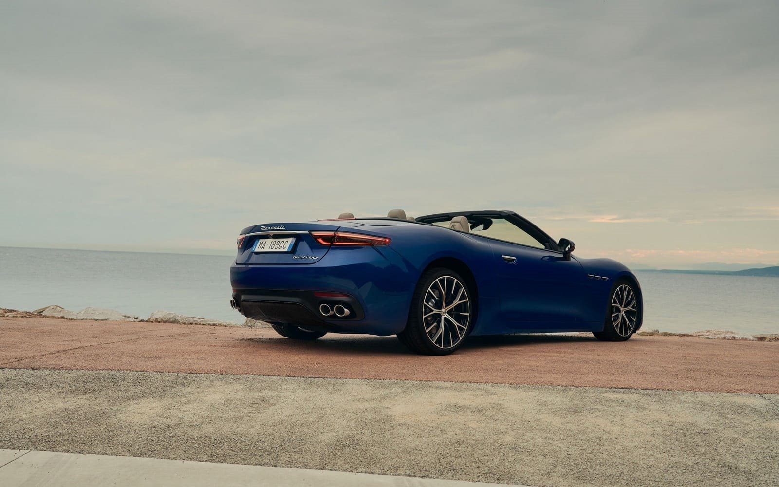 2027 - MASERATI GRANCABRIO 490 CV, foto 4