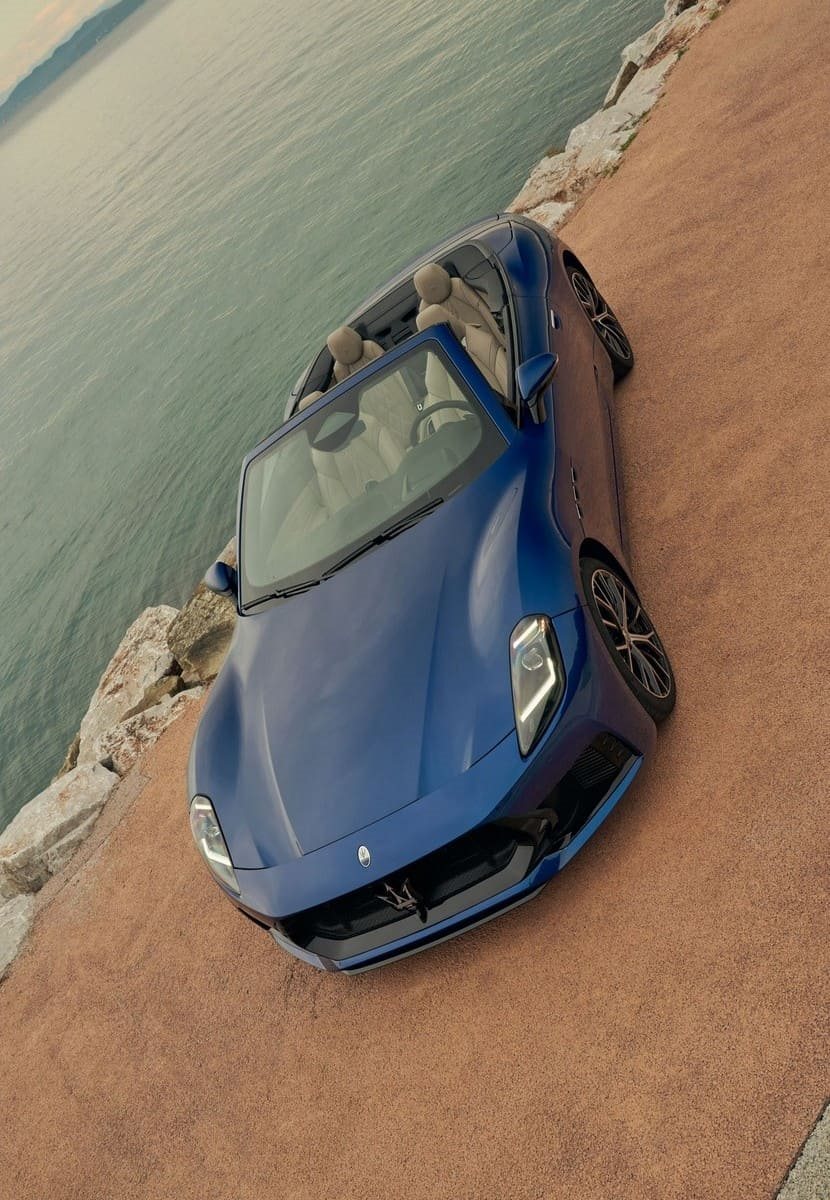 2027 - MASERATI GRANCABRIO 490 CV, foto 11