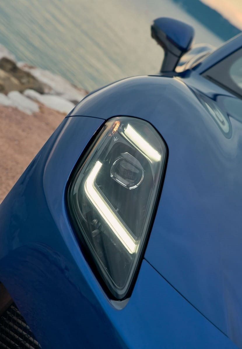 2027 - MASERATI GRANCABRIO 490 CV, foto 12