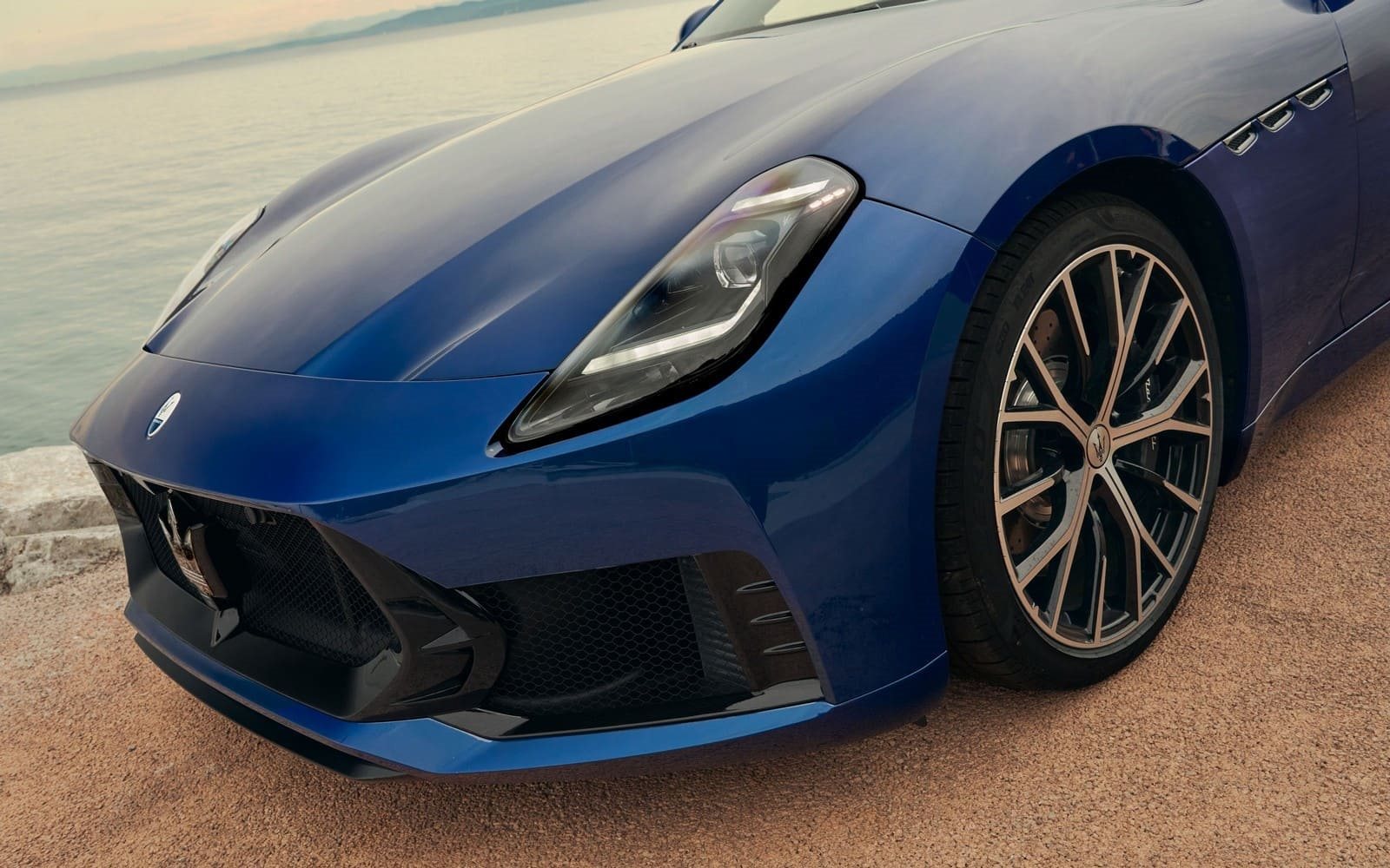 2027 - MASERATI GRANCABRIO 490 CV, foto 14