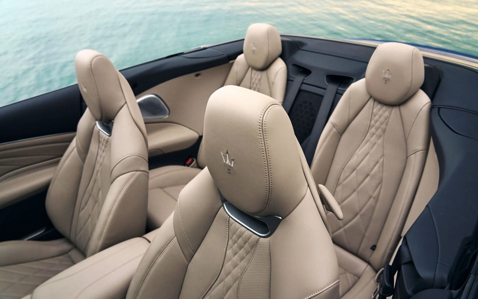 2027 - MASERATI GRANCABRIO 490 CV, foto 24