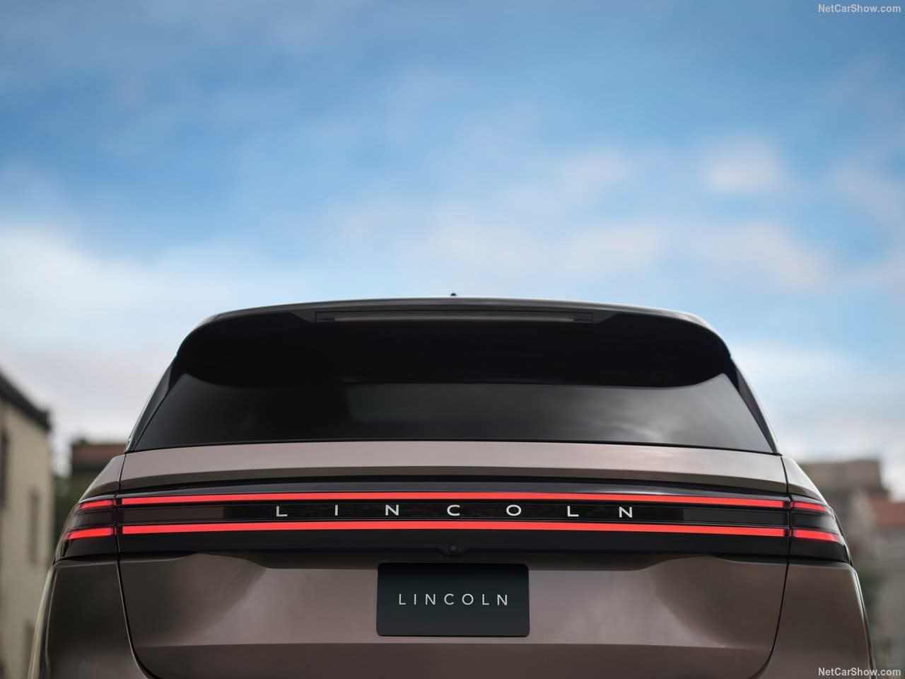 2027 - LINCOLN NAUTILUS, foto 18