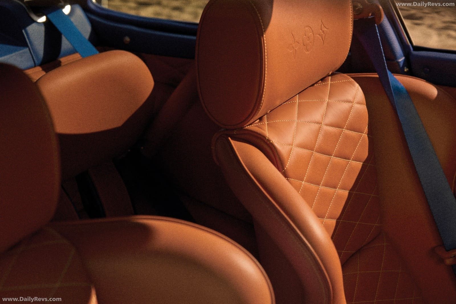 2026 - PORSCHE 911 CLASSIC BY SINGER & LOUIS VUITTON, foto 13