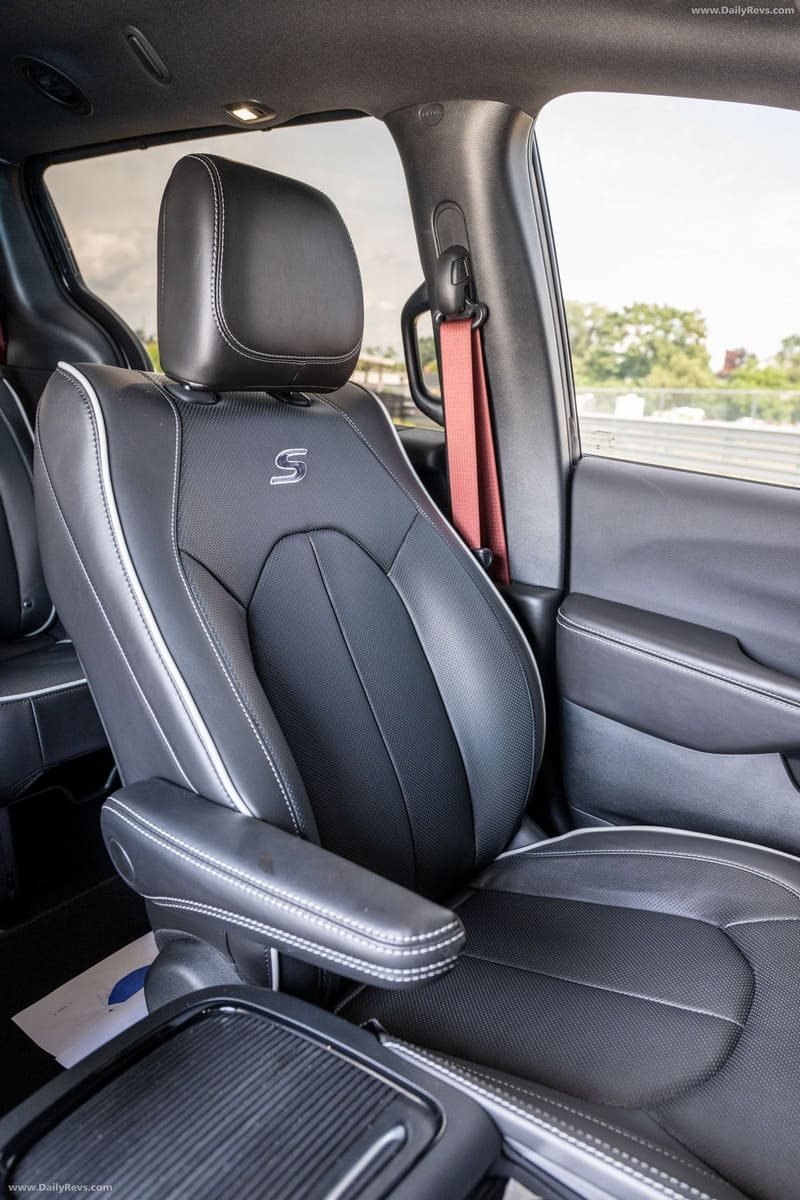 CHRYSLER PACIFICA LIMITED S FACTORY CONCEPT, foto 6